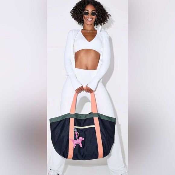 Victoria’s Secret PINK Weekender Tote Bag Zipper Pockets NEW Vacation